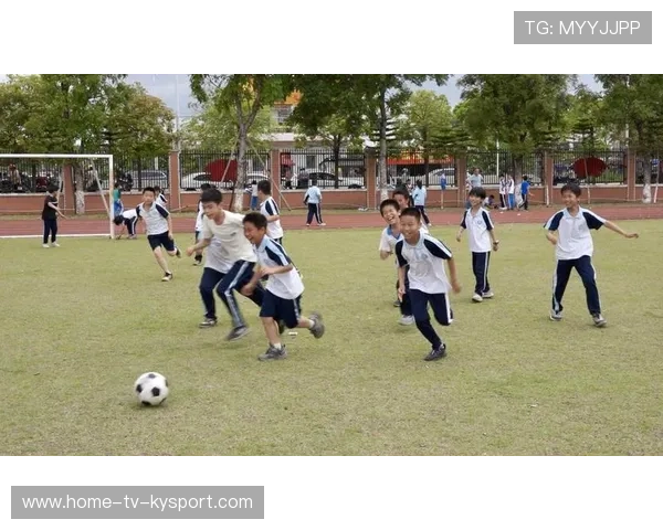 中超青训梯队传球训练显成效,培养未来足球之星 中超青训梯队传球训练显成效,培养未来足球之星