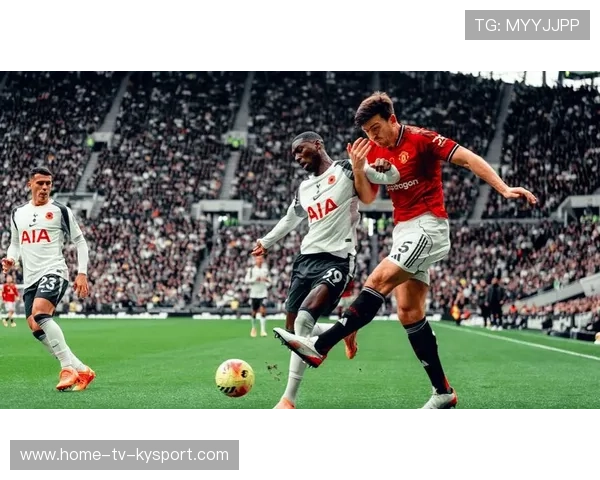 曼联两大争议判罚引讨论绝平背后仍有隐患，曼联绝杀出线