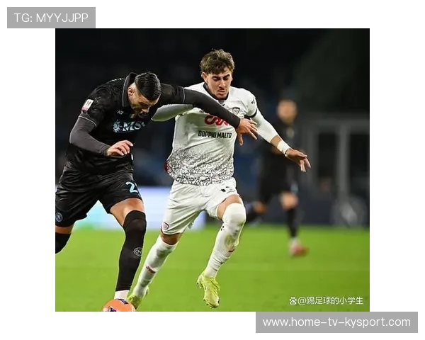 弗拉霍维奇停球转身抽射击中横梁,尤文图斯门前攻势如潮 弗拉霍维奇停球转身抽射击中横梁,尤文图斯门前攻势如潮